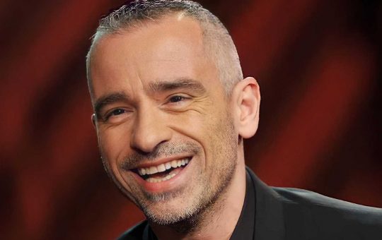 Eros Ramazzotti sta per diventare nonno