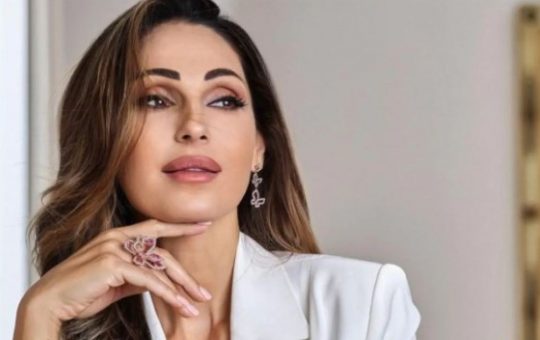 Anna Tatangelo dolcissima in uno scatto Social...