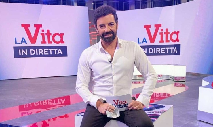 Matano nello studio de La vita in diretta - Youbee.it