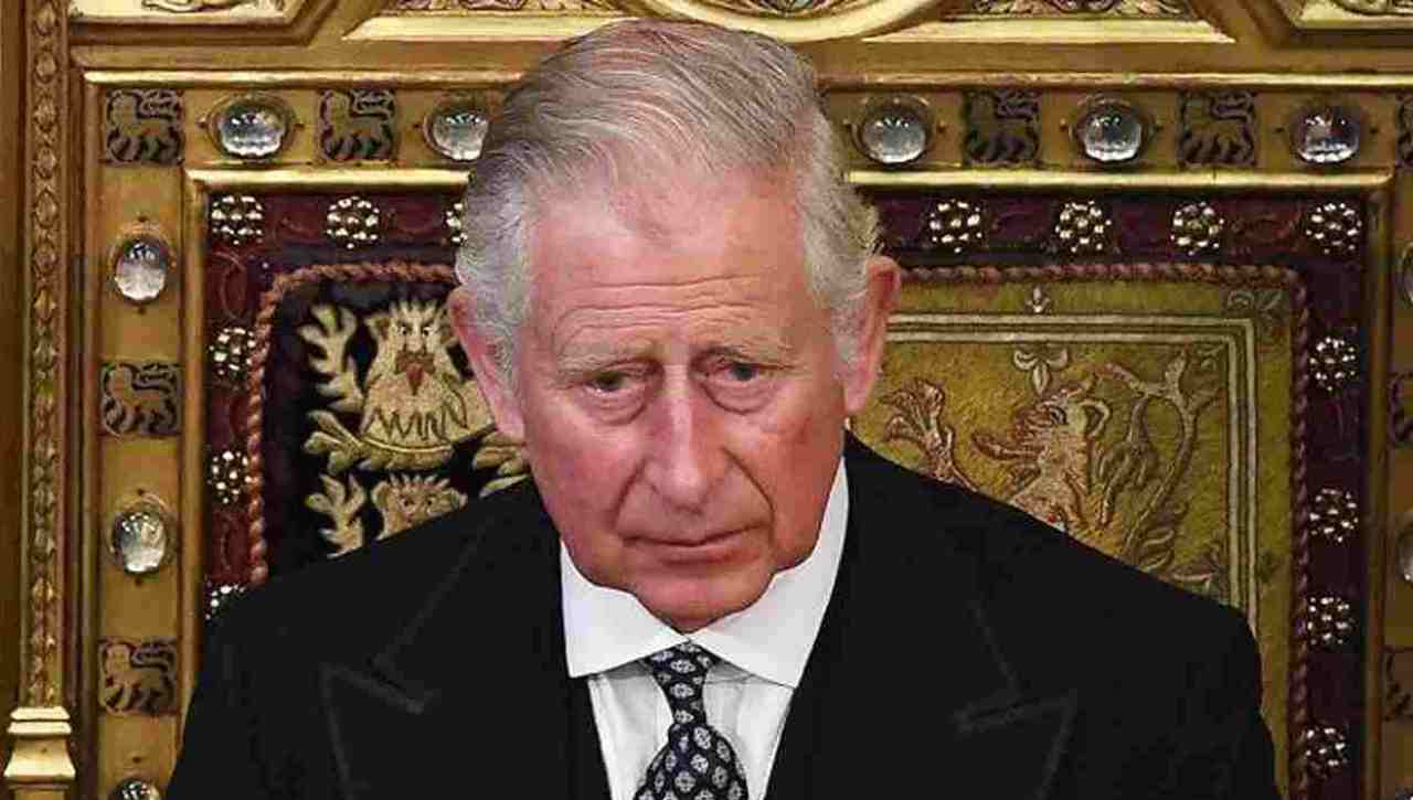 Quale scandalo si sta nuovamente abbattendo sulla Royal Family?