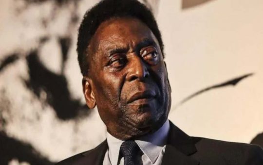 Pelè ucciso dal cancro al colon