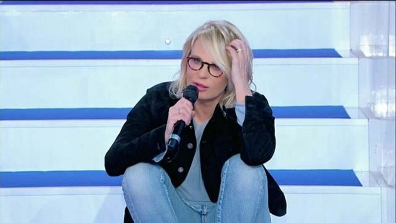 Maria De Filippi senza parole - Youbee.it 