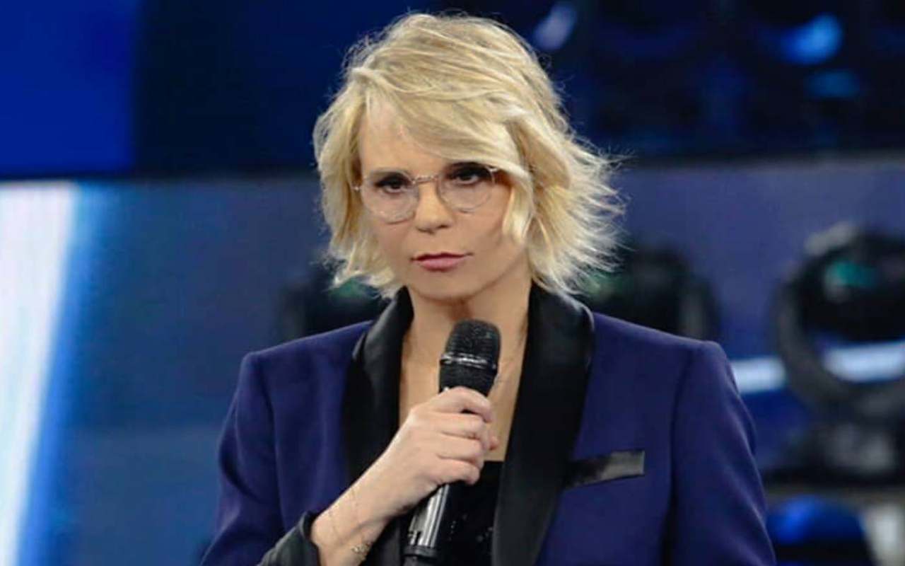 Maria De Filippi senza parole - Youbee.it 