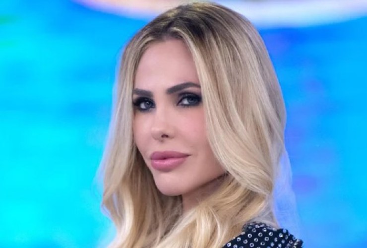 Ilary Blasi non è stata scalfita dal divorzio