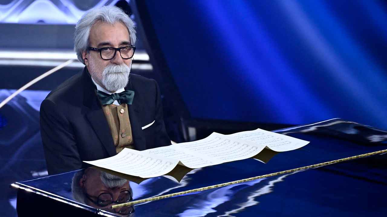 Beppe Vessicchio disperato, non potrà più farlo