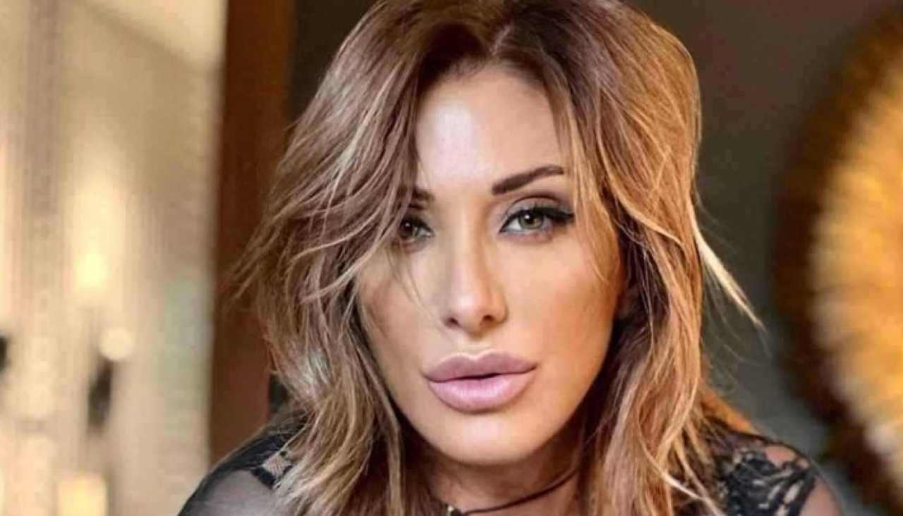 Sabrina Salerno criticata per degli scatti