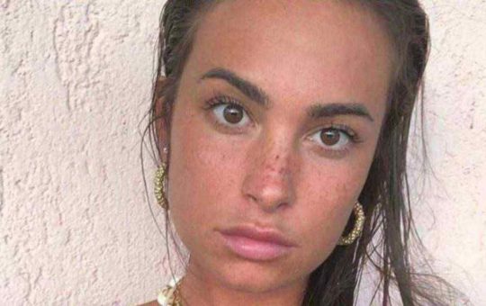 Vittoria Deganello, critiche sul web - Youbee.it