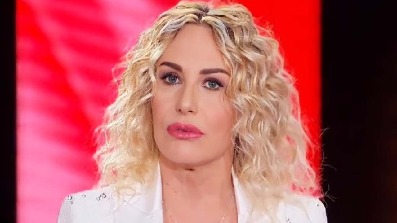 Antonella Clerici dice loro addio