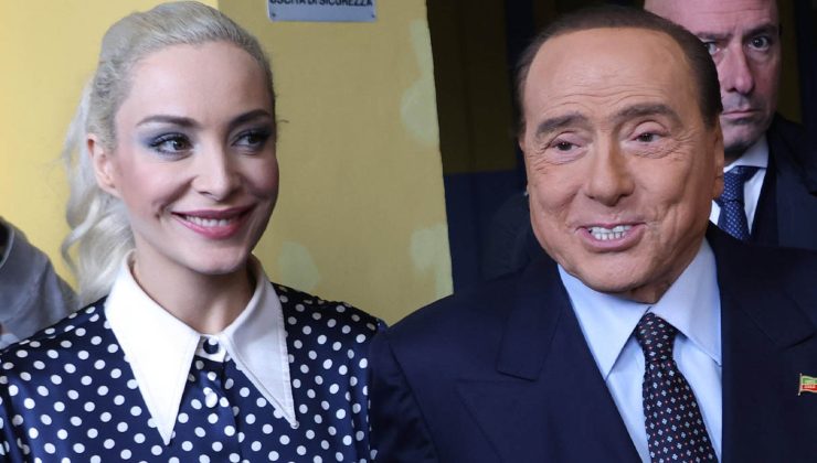 Vecchio scatto di Fascina e Berlusconi - Youbee.it