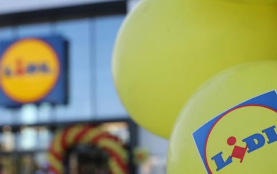 Lidl si scatena il caos alle casse