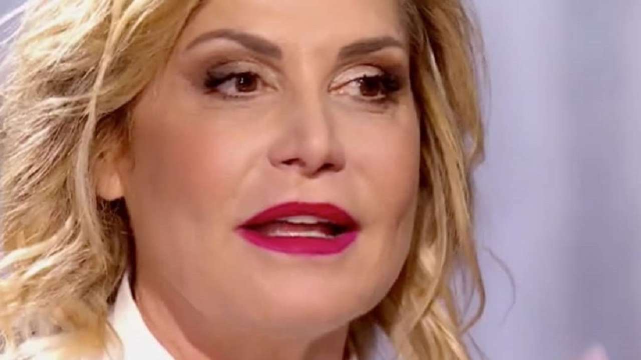 Simona Ventura straziata dal dolore - Youbee.it
