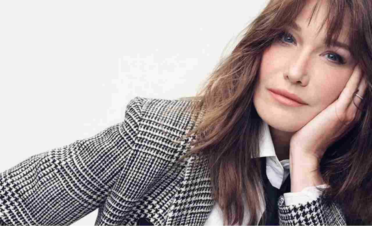 Carla Bruni alla Mostra di Venezia - Youbee.it