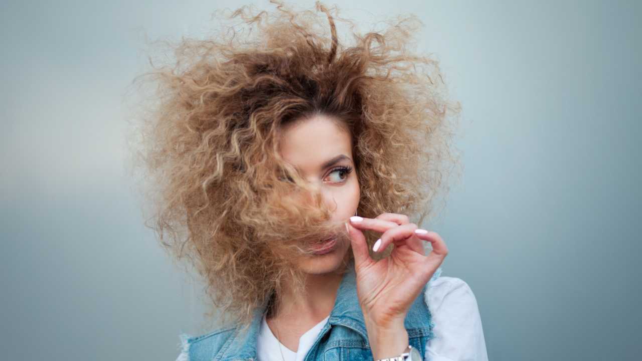 Addio ai capelli secchi, arriva la soluzione