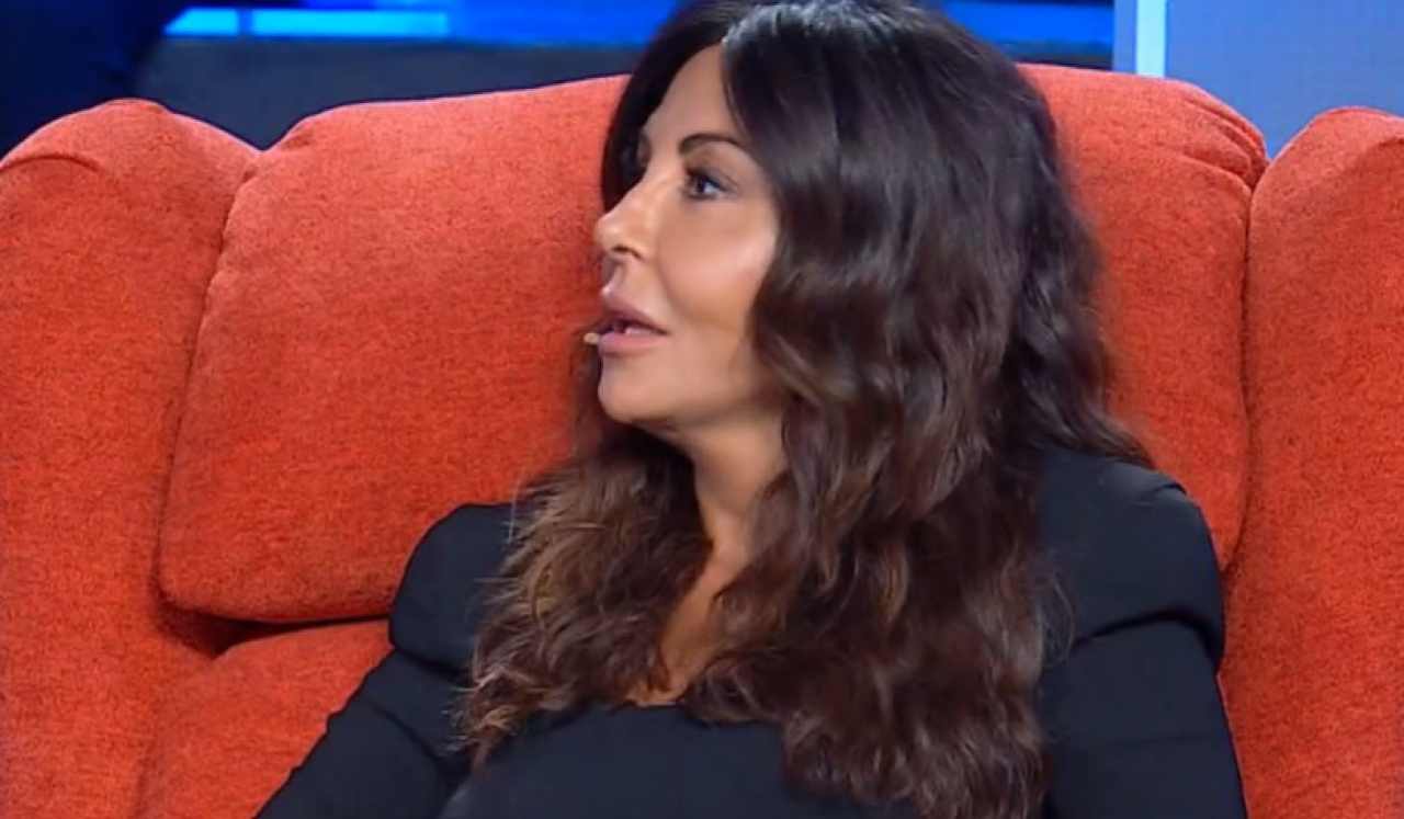 La Ferilli sbugiardata in diretta