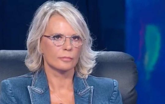 Maria De Filippi pianto ad Amici allieva
